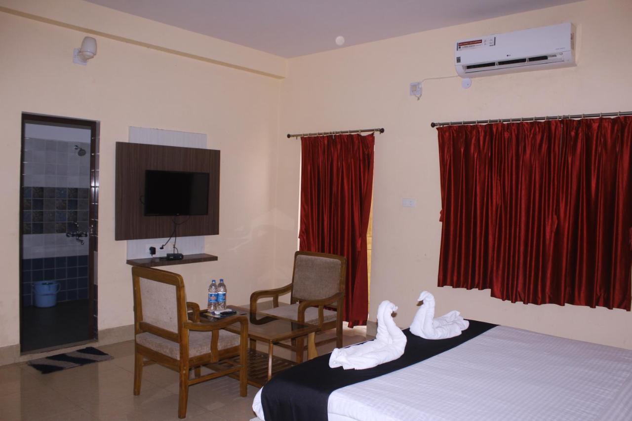 Chetan Inn Hotel Bhubaneswar Extérieur photo