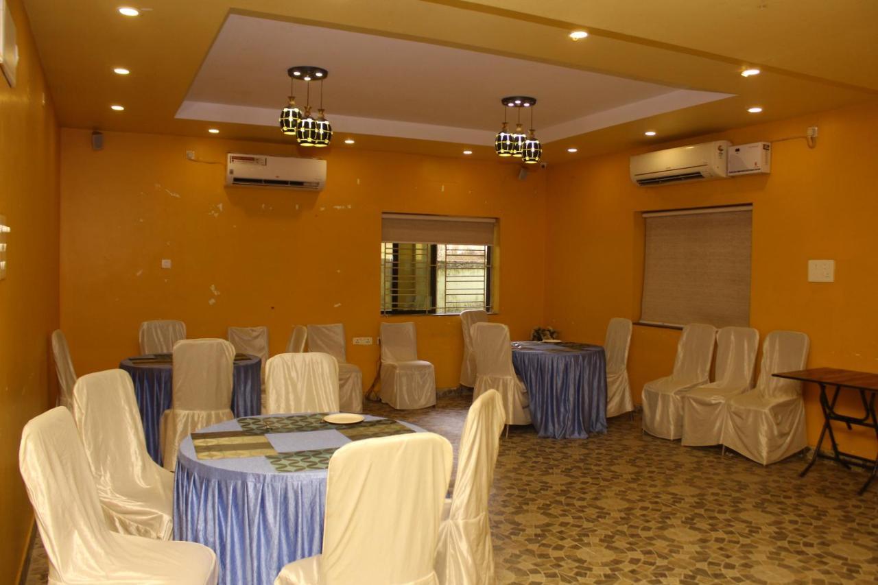 Chetan Inn Hotel Bhubaneswar Extérieur photo