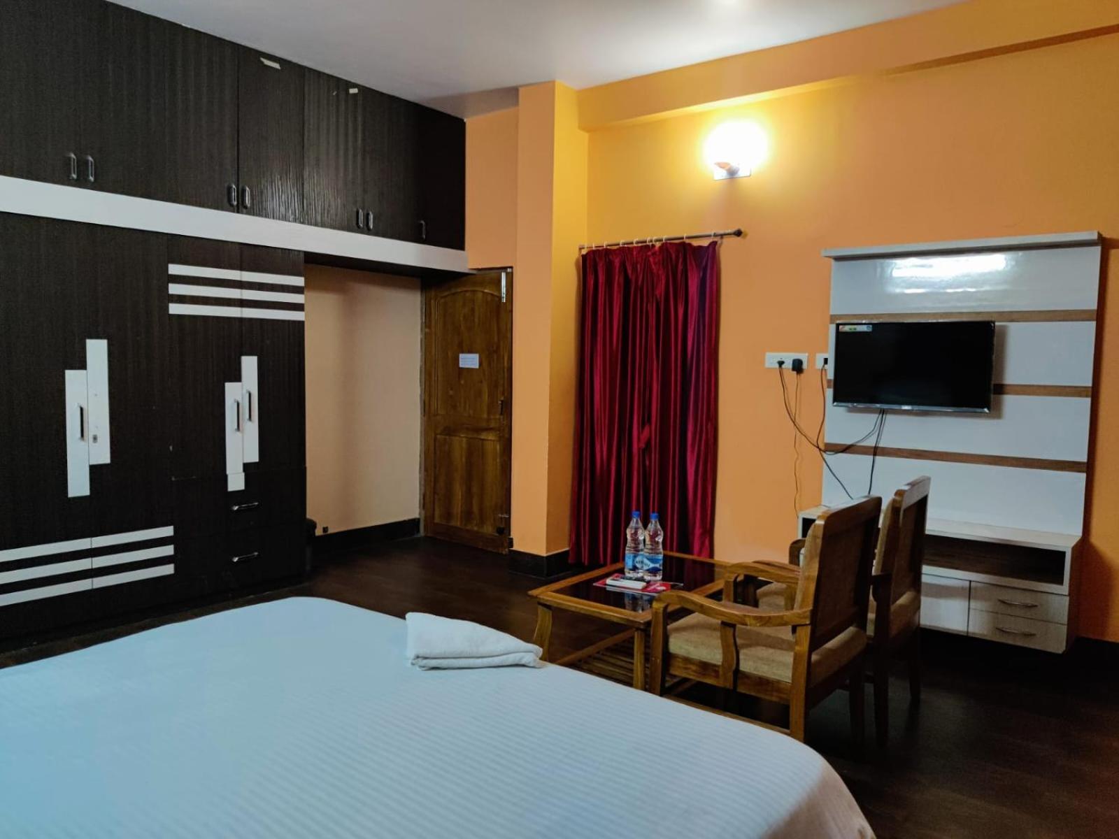 Chetan Inn Hotel Bhubaneswar Extérieur photo
